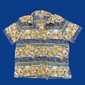 womens floral hawaiian button down